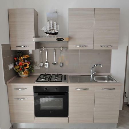 אג'רולה Holiday House Lual מראה חיצוני תמונה