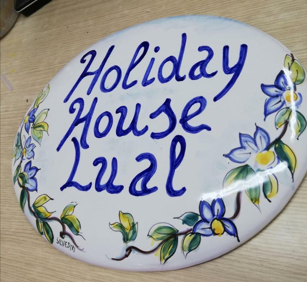 אג'רולה Holiday House Lual מראה חיצוני תמונה