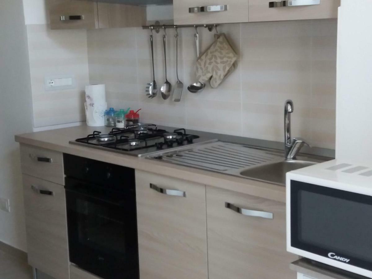 אג'רולה Holiday House Lual מראה חיצוני תמונה